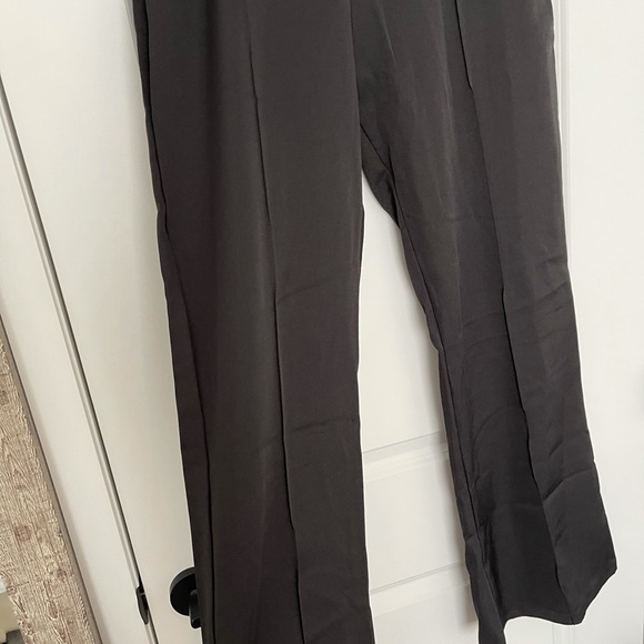 ✨3/10$ NWOT Pleated Waist Wide Leg Pleated Pant - Picture 3 of 4